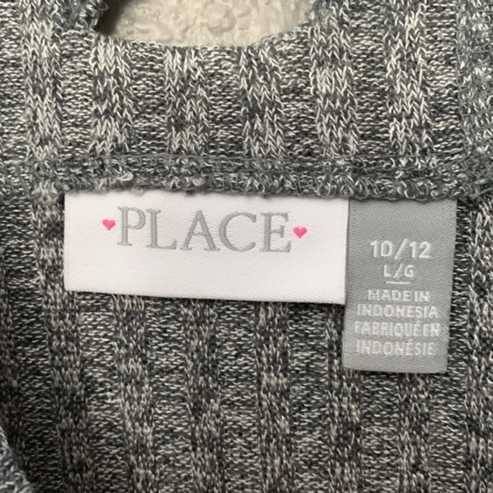 The Children's Place Girl short sleeves grey knit dress size Large(10-12)